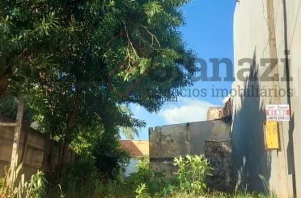 TE668 -VENDO TERRENO NO PARQUE UNIVERSITARIO