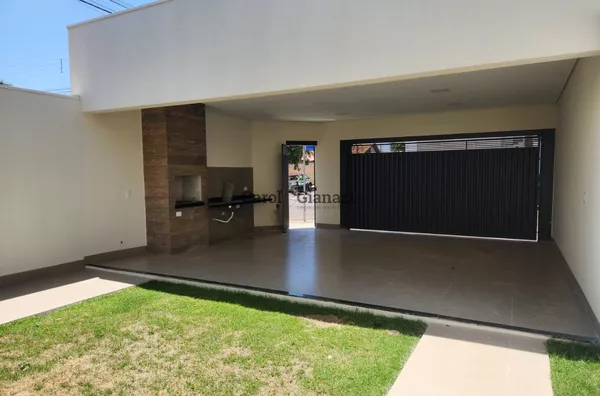 CA2300- Casa Moderna e Funcional à Venda – Vila Xavier, Assis/SP 