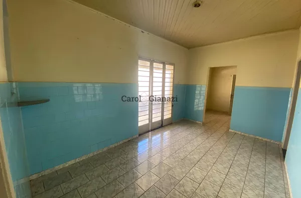 CA1922- Casa para locação na Vila Palhares em Assis