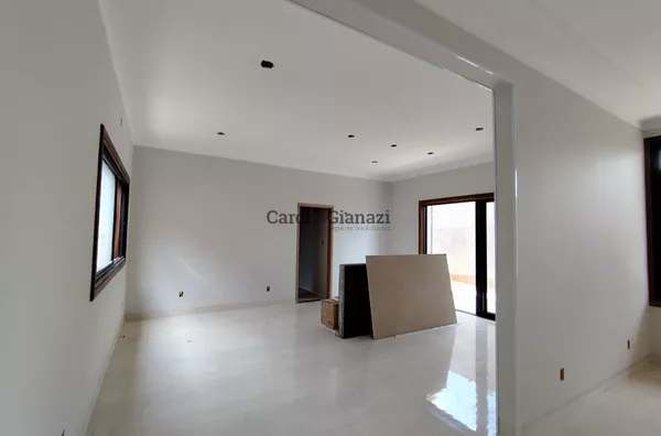 CA1642 - Casa à Venda em Fase Final de Construção na Vila Tênis Clube em Assis