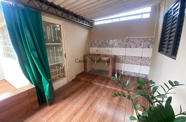 CA2027- Casa para locação próxima ao buracão em Assis