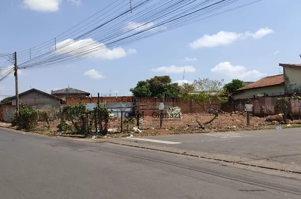 TE816 - TERRENO A VENDA - VILA RIBEIRO