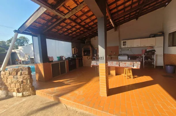 CA2019- Casa para venda próxima ao Clube São Paulo em Assis