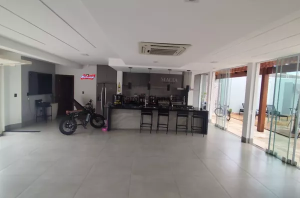 CA2459- SOBRADO DE ALTO PADRÃO NO BAIRRO SANTA CECÍLIA – ASSIS/SP