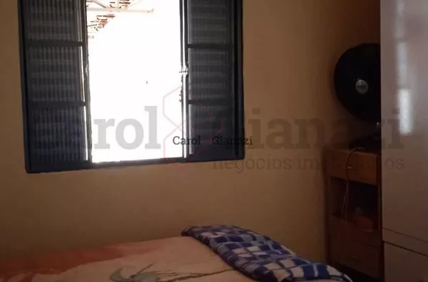 CA231 - CASA A VENDA NO CENTRO