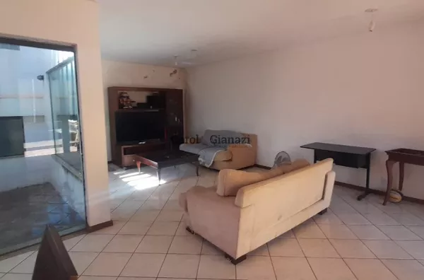 CA2286- Casa para venda no Centro em Assis