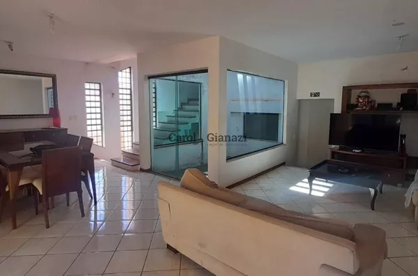 CA2286- Casa para venda no Centro em Assis