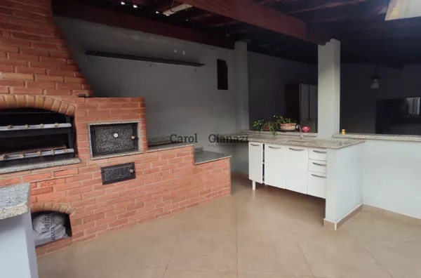 CA1545 - Casa à Venda no Jardim Canadá em Assis