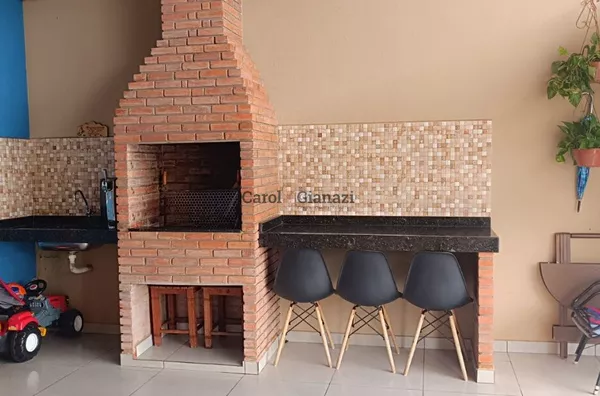 CA1037 - Casa à Venda no Condomínio Vale do Sol II em Assis