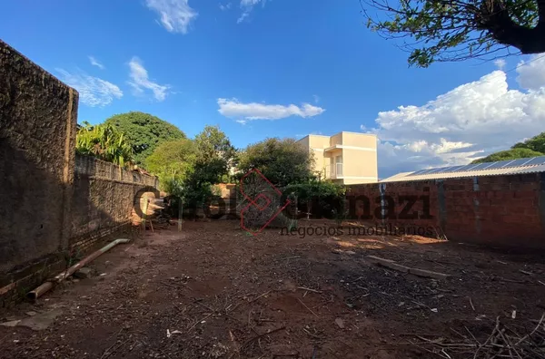 0736 - TERRENO A VENDA VILA ORESTES