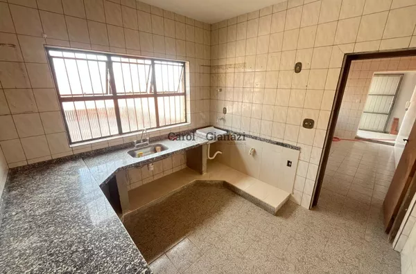 CA2650-Casa para locação no Centro de Assis
