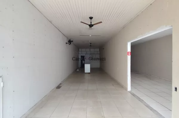 SA2727-Sala comercial para locação no Centro de Assis