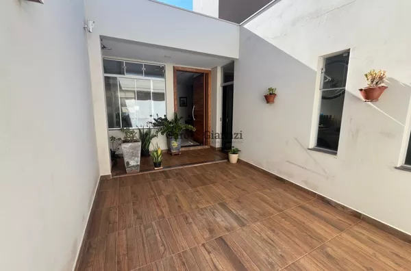 CA1929- Casa alto padrão mobiliada para venda no Jardim Aeroporto em Assis