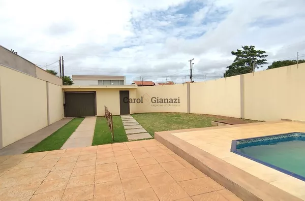 CA1068 - Casa com Espaço de Lazer à Venda no Jardim Aeroporto em Assis