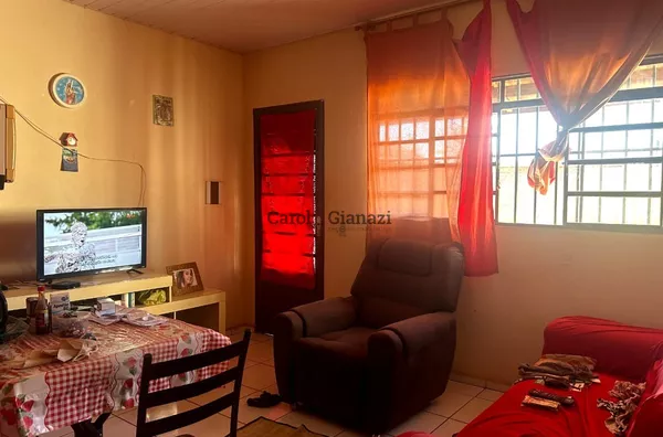 CA1438 - Casa à Venda na Vila São Benedito em Assis