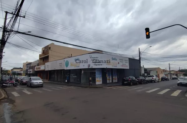 SA2730-Sala comercial para locação no Centro de Assis
