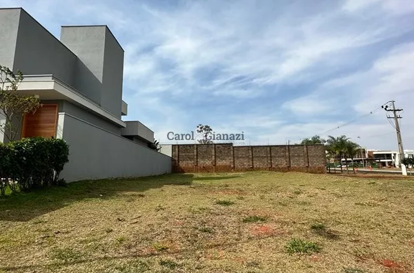 TE1056 - Terreno à Venda no Residencial de Alto Padrão Casablanca em Assis