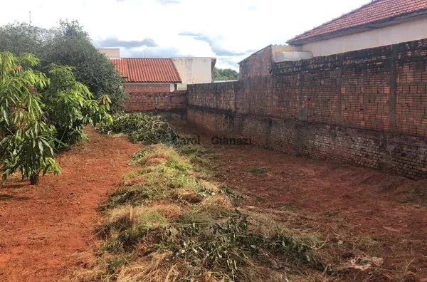 TE2507- Terreno para venda na Vila Santa Cecília em Assis