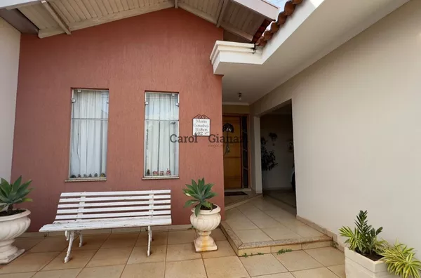 CA1665 - Casa à Venda no Jardim Monte Carlo em Assis