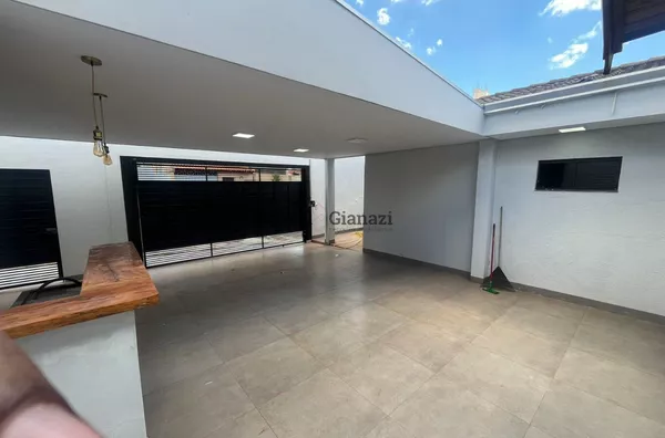 CA2464- Casa para Venda no Centro de Assis