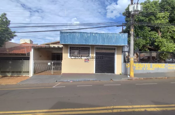 CA917 - CASA COM PONTO COMERCIAL A VENDA - VILA SANTA RITA