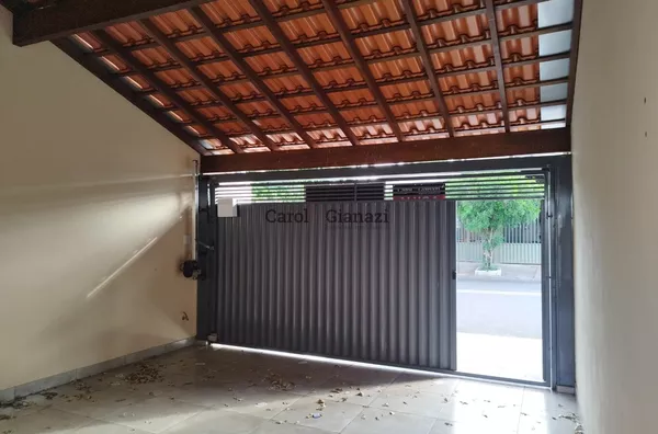 CA1596 - Casa à Venda próxima à FEMA em Assis