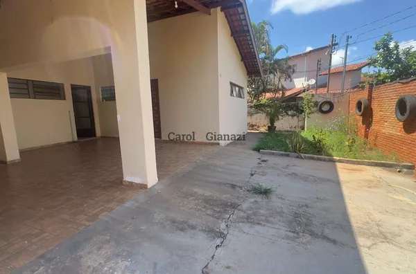 CA1683 - Casa à Venda próxima ao Jairão em Assis