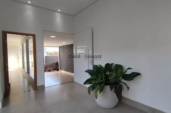 CA2065- Casa para venda no centro de Assis