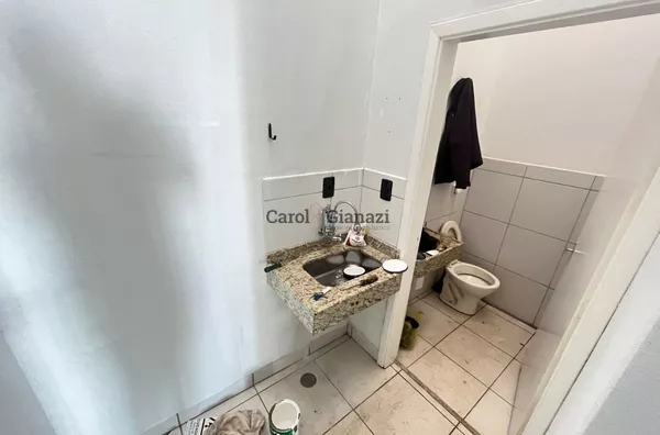 SA2146- Sala comercial para locação no Centro em Assis