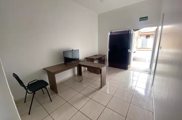 SA2382- Sala comercial para locação no Centro de Assis