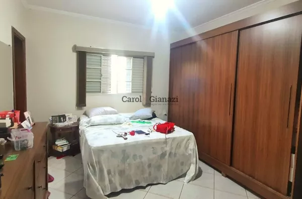CA2350- Casa para venda próxima ao Tênis Clube em Assis