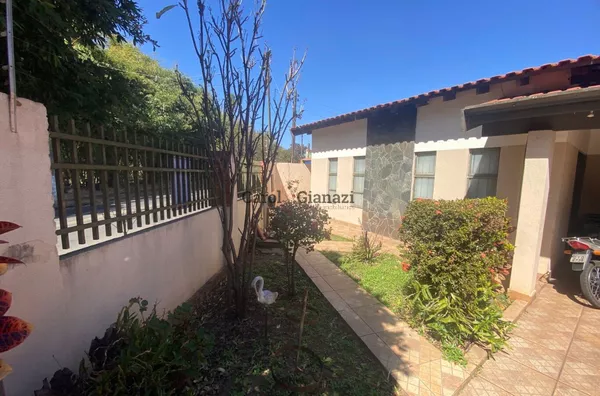 CA2056- Casa para venda na Vila Triângulo em Assis