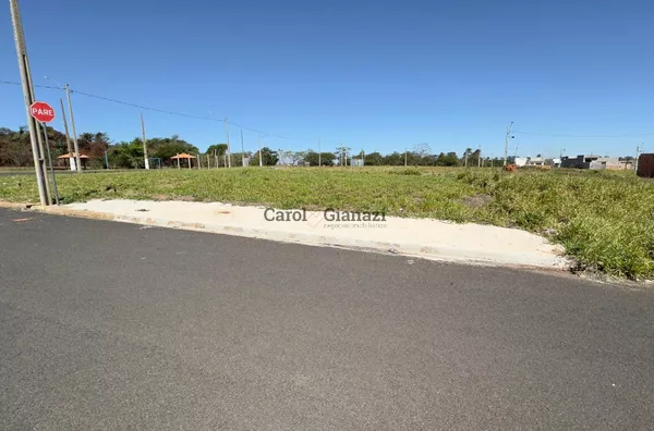 TE1519 - Terreno à Venda no Residencial Sol Nascente em Assis