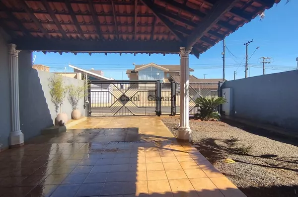 CA1075 - Casa à Venda no Jardim Aeroporto em Assis