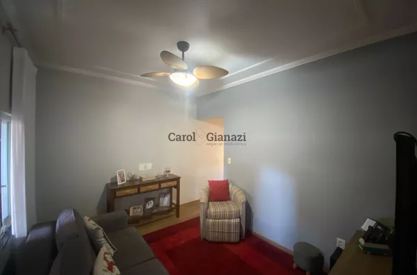 CA2075- Casa para venda no Centro em Assis