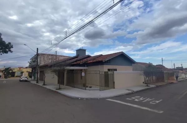 CA2960 - Casa para Locação no Centro - Foto 1