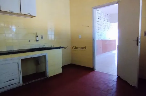 CA2340- Casa para venda no Centro de Assis