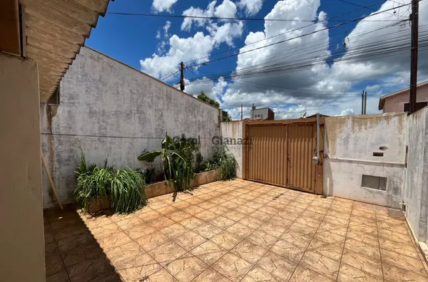 CA2421- Casa para venda no Jardim Alvorada em Assis