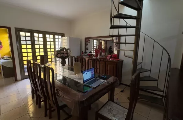 AP1905- Quarto para locação na vila tênis clube em assis
