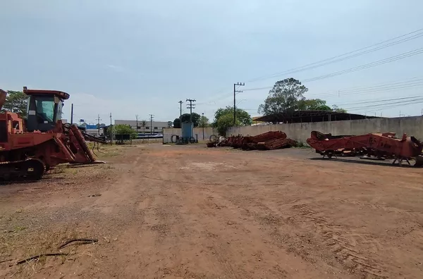 BA2644- Barracão Comercial para locação no Jardim São Nicolau em Assis