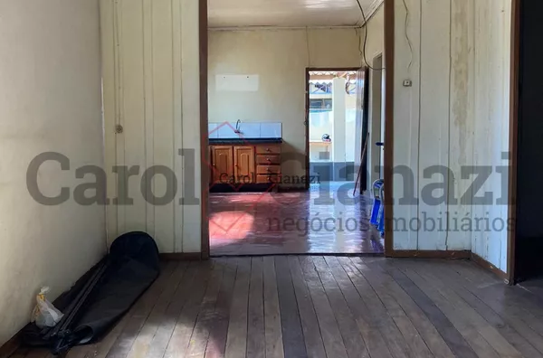 CA847 -  VENDO CASA NO CENTRO