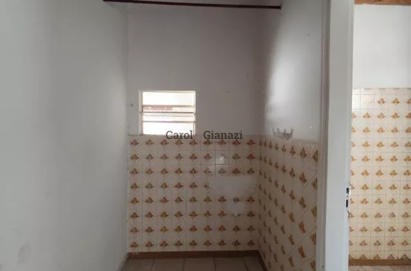 KI2521- Kitinete  para locação no Centro em Assis