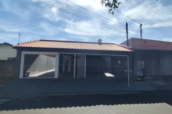 CA2001- Casa para venda no Conjunto Habitacional Assis IV emAssis