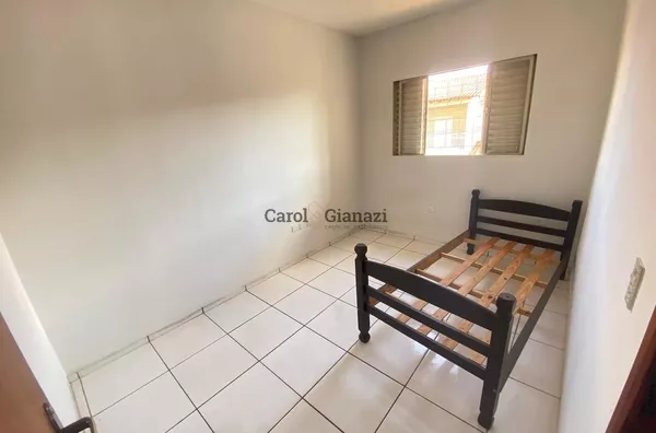 SO2302- Sobrado para locação próximo à Avenida Dom Antônio em Assis