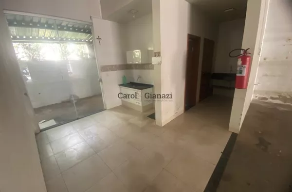 SA2477- Sala comercial para locação no Centro de Assis