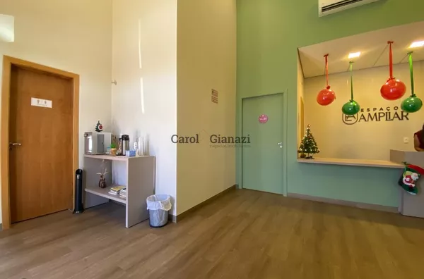 SA2374- Sala comercial para locação no Centro de Assis