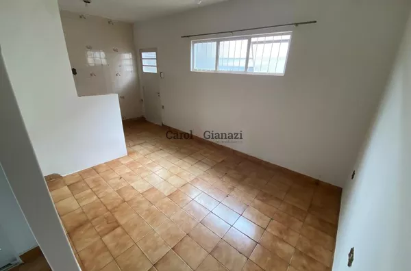 CA2256- Casa para locação próxima ao Mc´Donalds em Assis