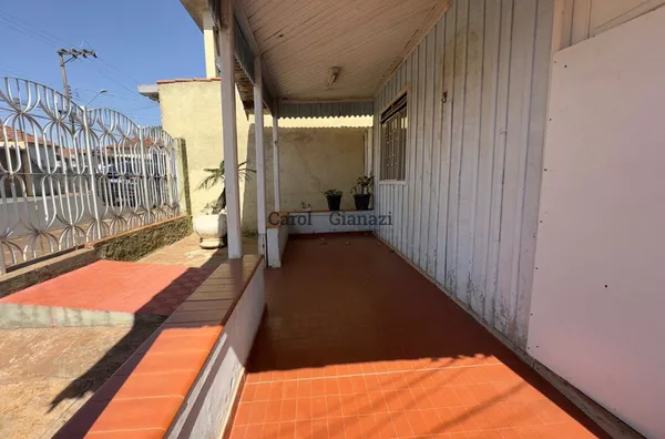 TE1487 - Terreno com Casa Mista à Venda na Vila Central em Assis