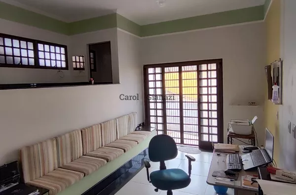 CA1036 - Casa à Venda no San Fernando Valley em Assis