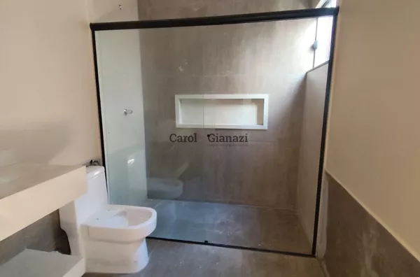 EM FASE FINAL DE OBRA